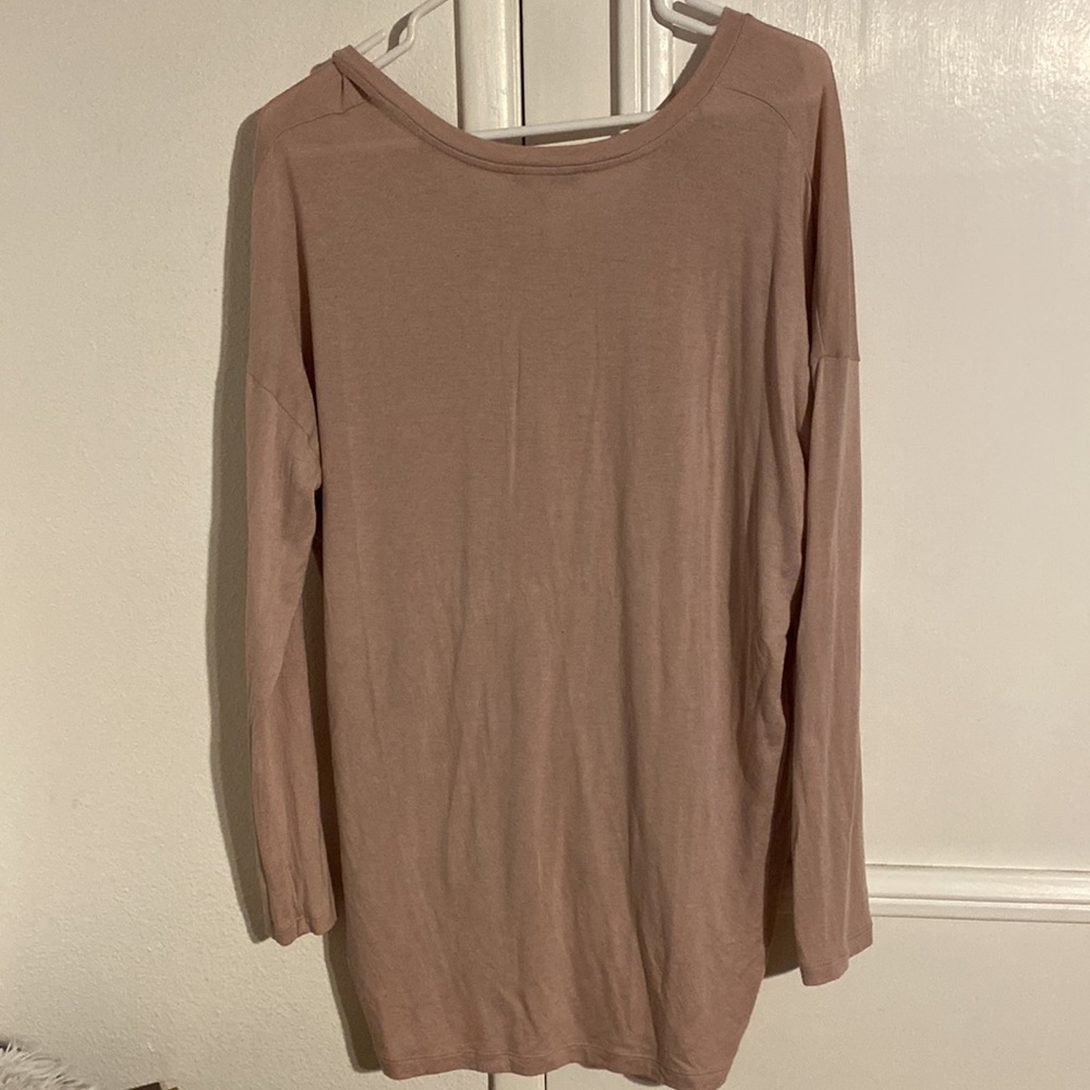 Express One Eleven Women’s V Neck Long Sleeve shirt Medium Like New - Picture 2 of 5